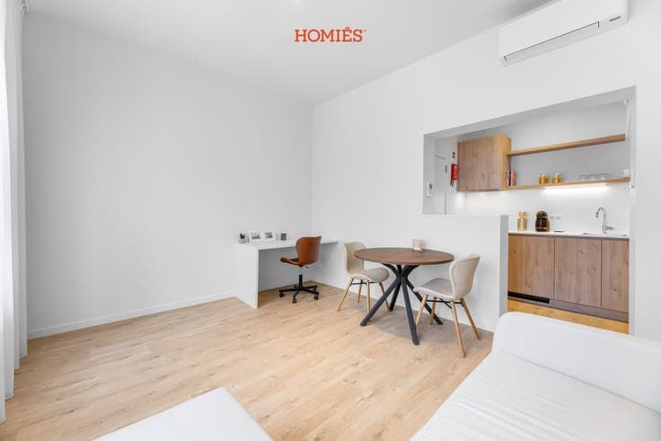 Opbrengsteigendom met 3 appartementen op AAA-locatie!