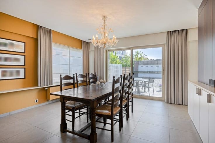 Move-in-ready villa on a spacious 1,294 m² in Sint-Eloois
