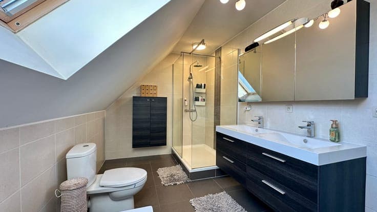 Move-in Ready 3-Bedroom Home with South-Facing Garden