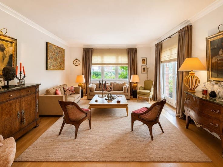 Elegant, charming villa on the outskirts of Brussels