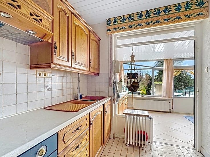 3-bedroom house with garden and garage.