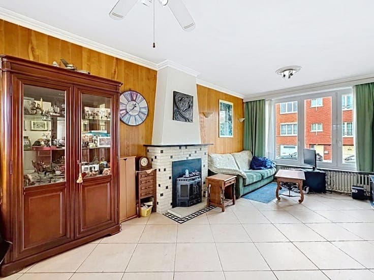 3-bedroom house with garden and garage.