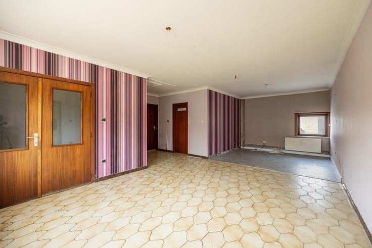 Te renoveren woning met veel potentiëel
