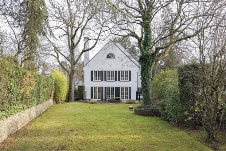 Leo Errera – 670 sqm gross villa, garden & prof. space