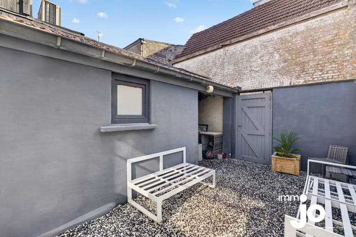 Instapklare hoekwoning met halfopen karakter in Middelker...