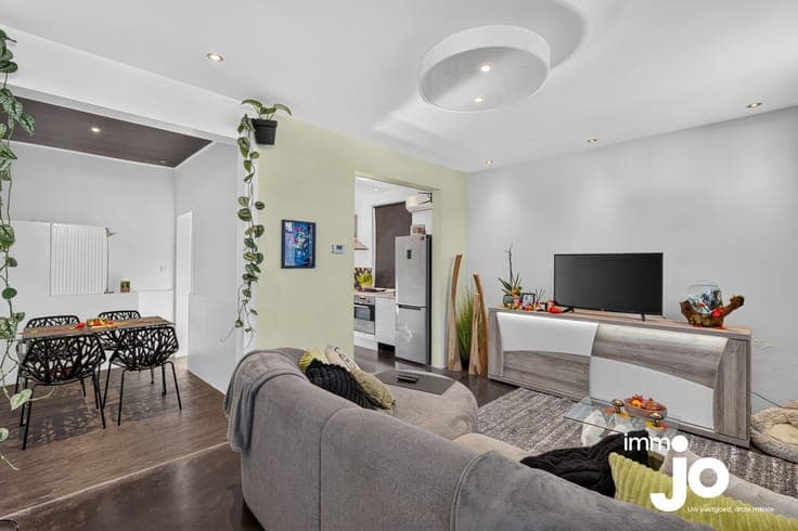Instapklare hoekwoning met halfopen karakter in Middelker...