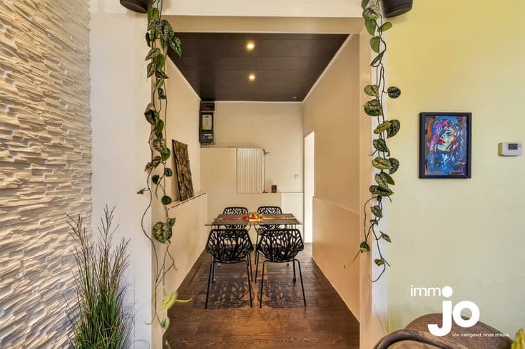 Instapklare hoekwoning met halfopen karakter in Middelker...