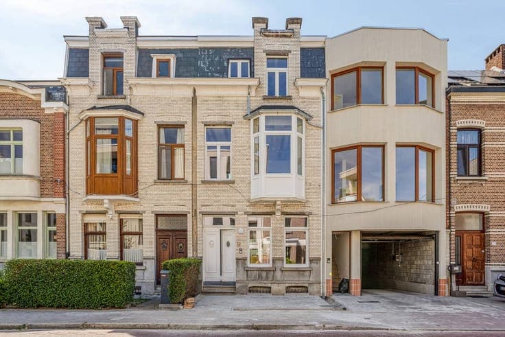 Mansion for sale in Deurne near Boekenbergpark (4 bedrooms)