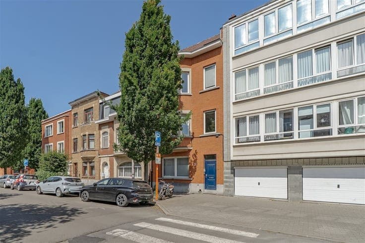 Pétllion - Income-generating building with 3 apts - 260m²