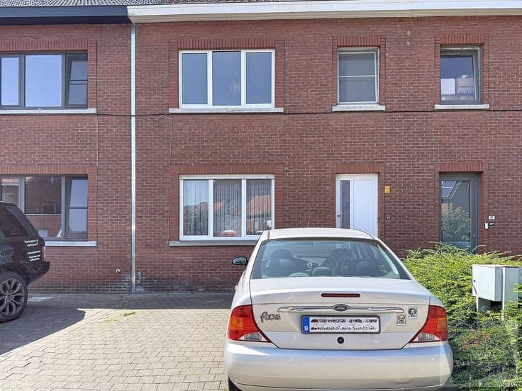 Ruime woning met garage en interessante investeringsmogel...