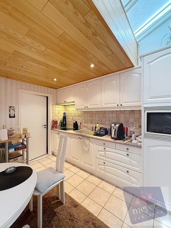 Ruime woning met garage en interessante investeringsmogel...