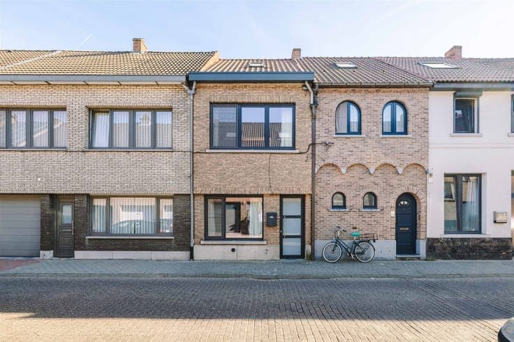 Sint-Niklaas - Instapklare energiezuinige stadswoning met zu