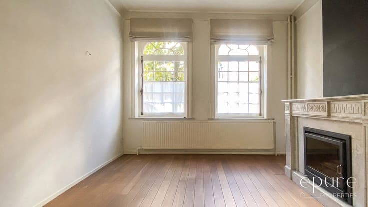 Beaux-Arts style, 4 BR+study, 35 m² S-E courtyard, EPC E!