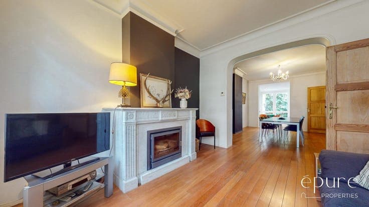 Beaux-Arts style, 4 BR+study, 35 m² S-E courtyard, EPC E!