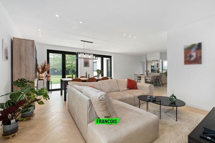 Renovated detached house with 4 bedrooms in Eeklo