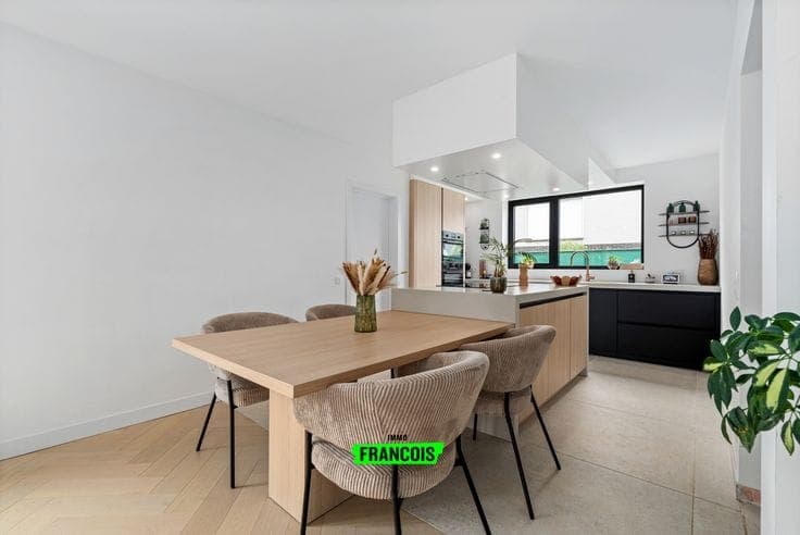 Renovated detached house with 4 bedrooms in Eeklo