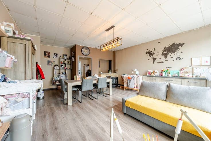 Investment property for sale with 4 licensed entities in Ost
