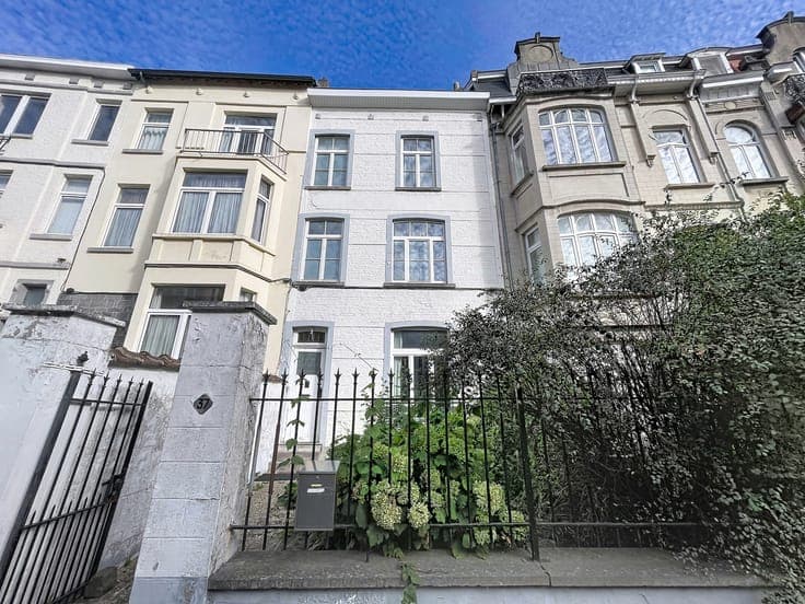 FOREST - Beautiful 4-bedroom house with a large garden.