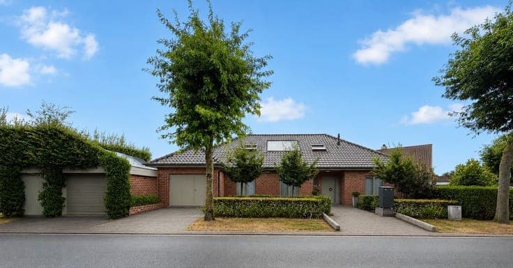 Alleenstaande woning in rustige wijk (551m2)