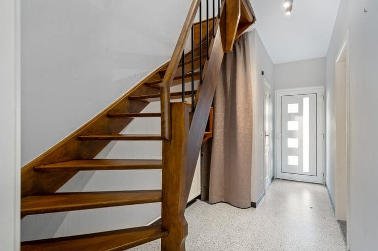Prima onderhouden woning met 3 à 4 slpk., tuin én garageb...
