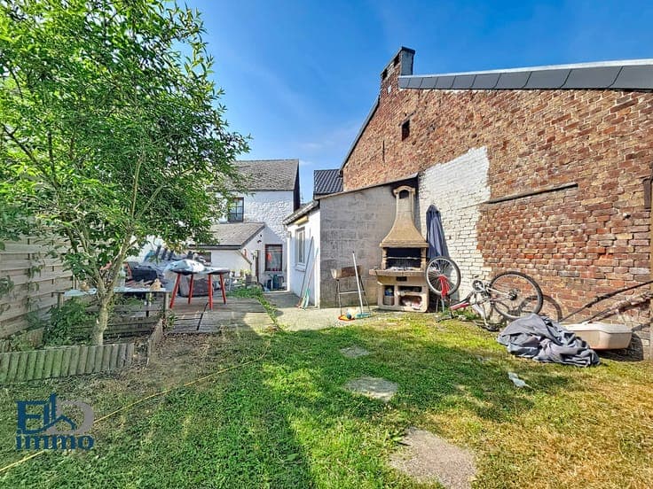 House in Fosses-la-Ville