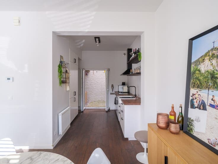 Trendy move-in ready city home with 3 bedrooms close to t...