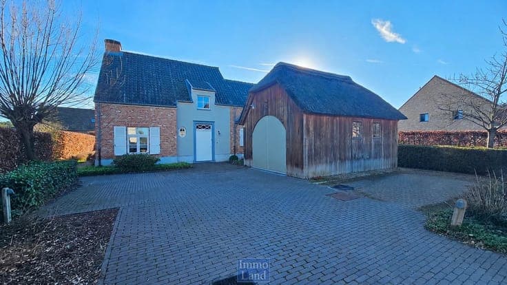 Sale - House Heusden-Zolder - 575,000 €