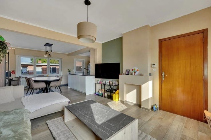 Spacious family home with 3 bedrooms in Heers