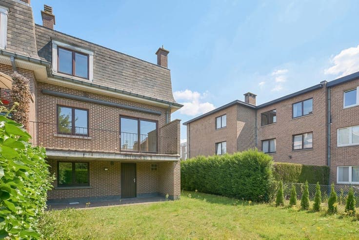 Kraainem on the border of Stockel - 4 bedrooms + attic