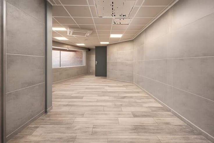 Commercial property with living in a prime A+ location i