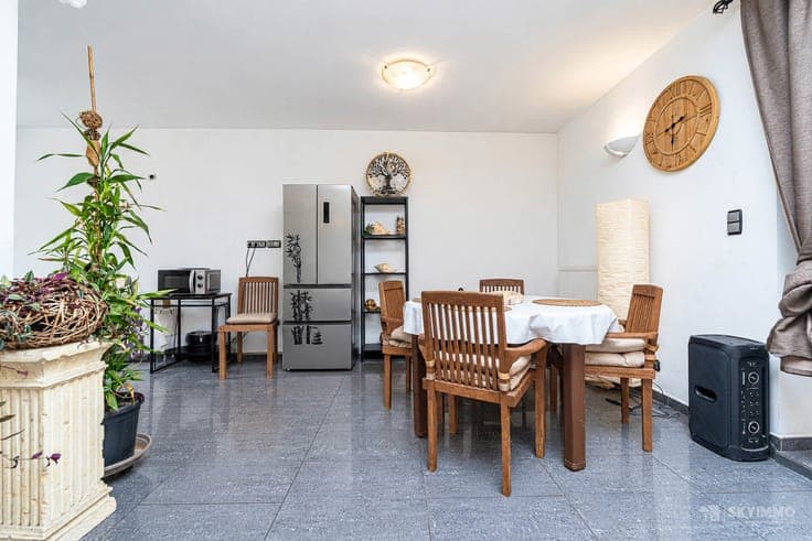 MAGNIFIQUE MAISON 3 FAÇADES - 4CH -TERRASSE/JARDIN- BON ÉTAT