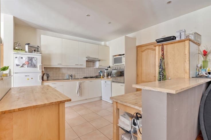 Ruime woning met 5 slaapkamers op toplocatie