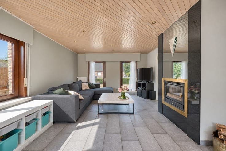 Goed gelegen, gerenoveerde woning met 3 slaapkamers, tuin...