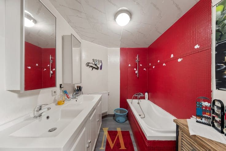 Ruime gezinswoning met 3 slaapkamers, 2 badkamers en zonn...