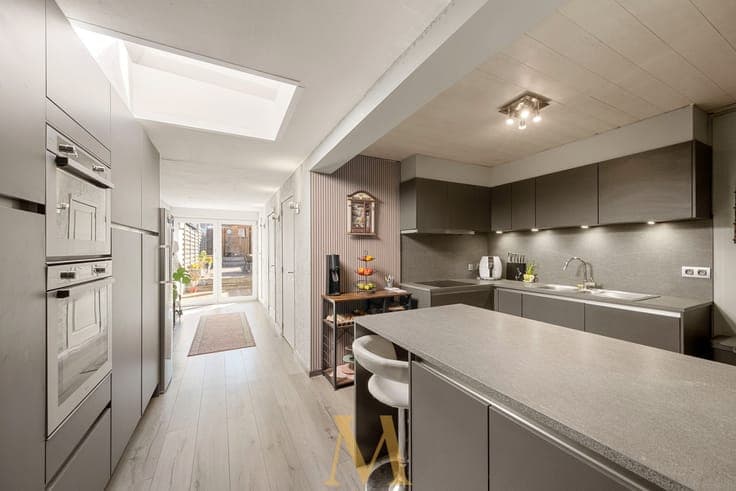 Ruime gezinswoning met 3 slaapkamers, 2 badkamers en zonn...