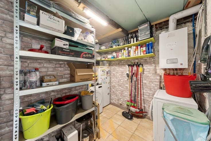 Ruime gezinswoning met 3 slaapkamers, 2 badkamers en zonn...