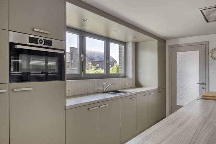 Recent home with a beautiful garden and the possibility of 2