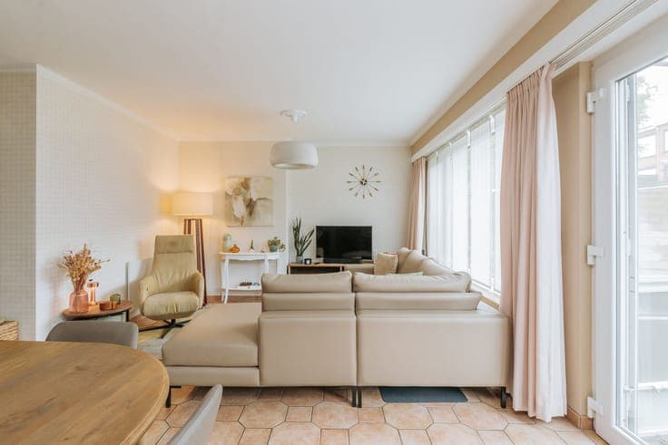 Gezinswoning met vier slaapkamers + tuin en garage