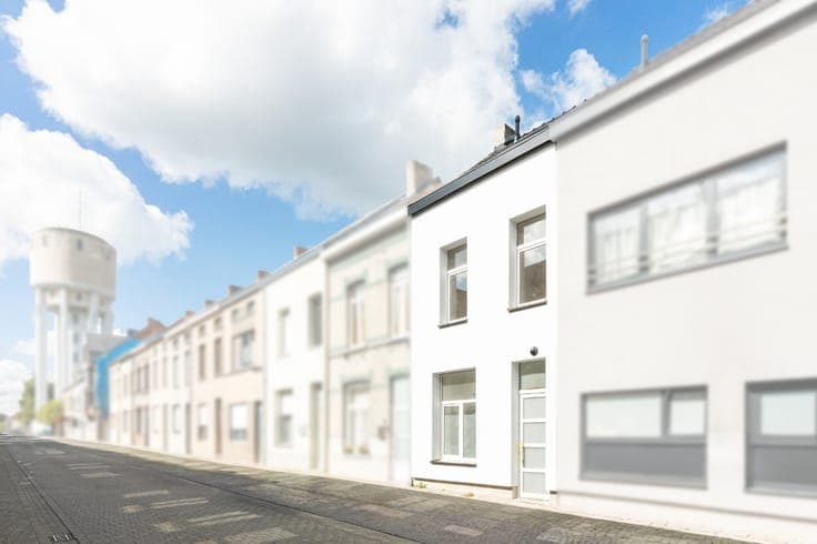 Move-in ready home with 3 bedrooms and terrace in Aalst