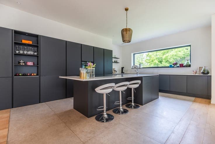 Contemporary Elegance at Le Bercuit