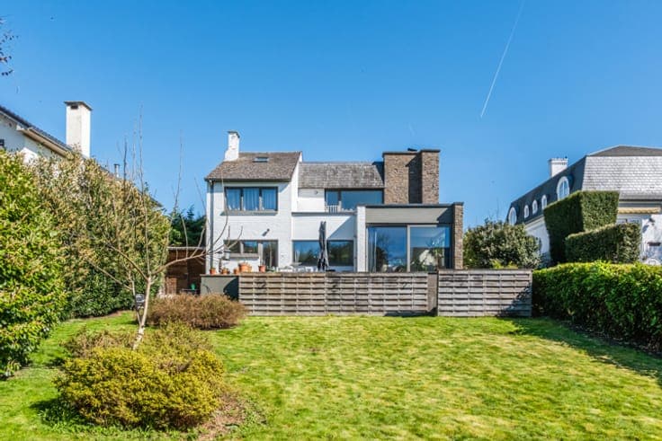 Bright villa in the Faubourg