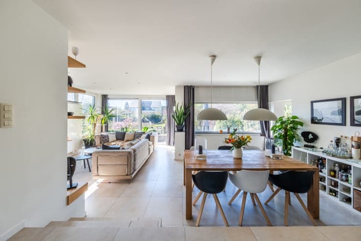 Bright villa in the Faubourg