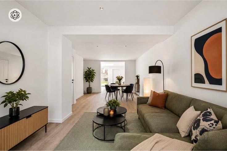 Well-located HOME with GARDEN!