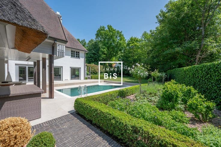 Exclusive villa in prime location in Het Zoute, close to the