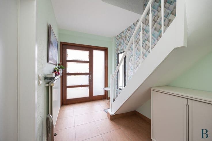 Bel-étage home with garage and garden in Hoboken