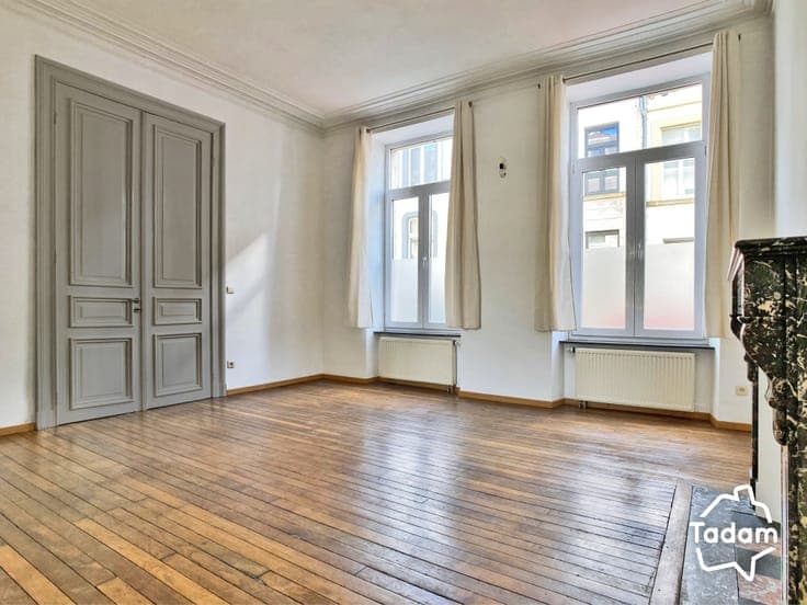 ARLON CENTER - 4-bedroom townhouse with garden & carport