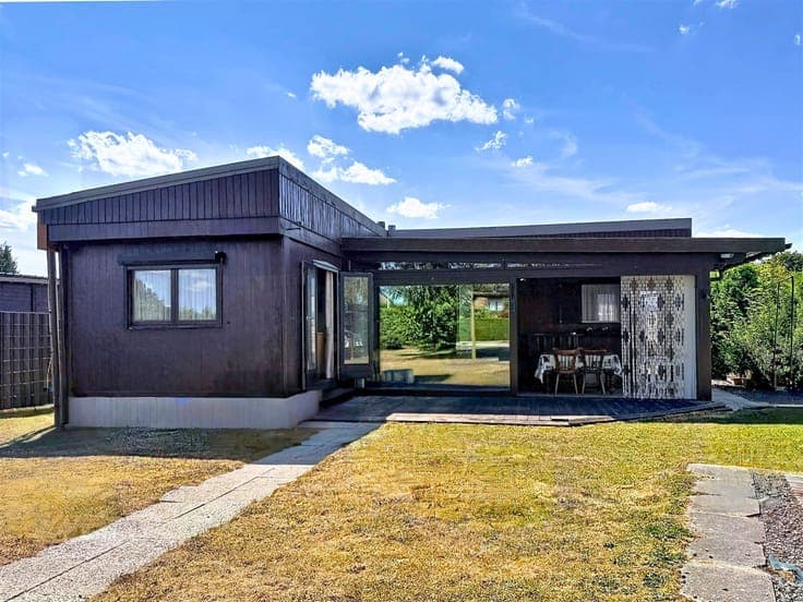 STUNNING 3-BEDROOM CHALET NEAR THE EAU D'HEURE LAKES