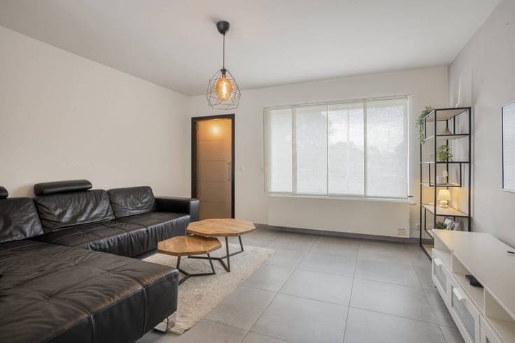 Semi-detached family home with 4 bedrooms in Genk