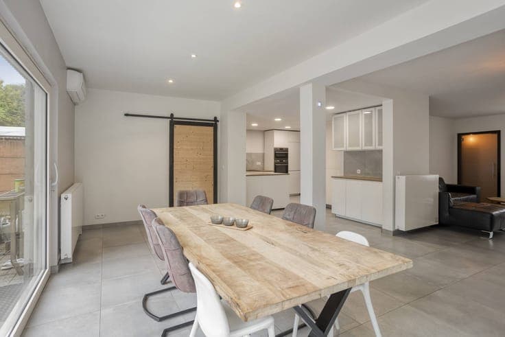 Semi-detached family home with 4 bedrooms in Genk