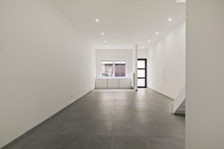 Instapklare & rustig gelegen rijwoning met 4 SLK & stadstuin